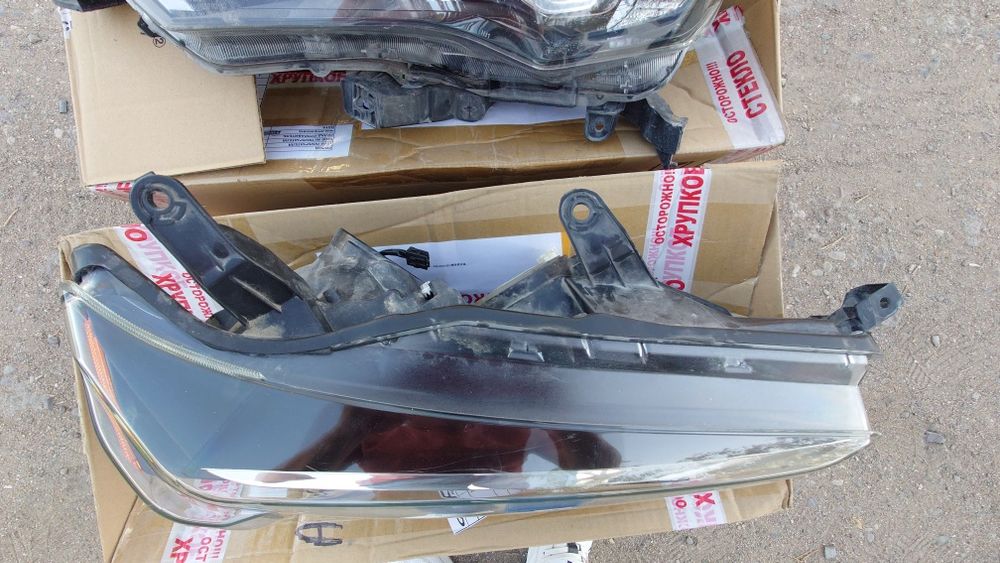 Фары Toyota 4Runner