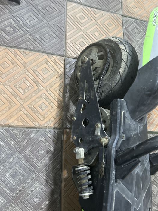 Электросамокат UBER SCOOT торг есть