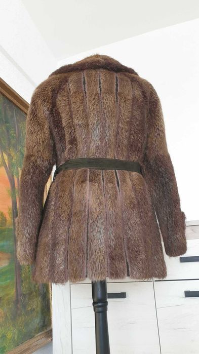 Haina din blana naturala de nutrie marimea M Impecabila