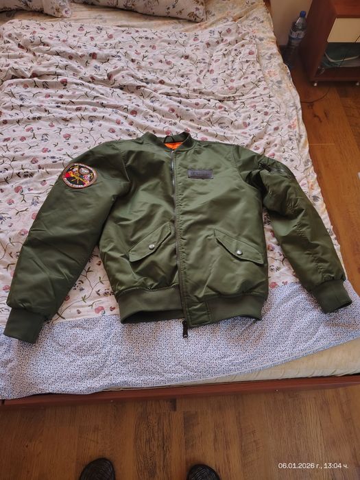 Avirex Бомбер яке