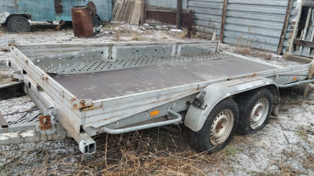 Прицеп автовоз,эвакуатор.