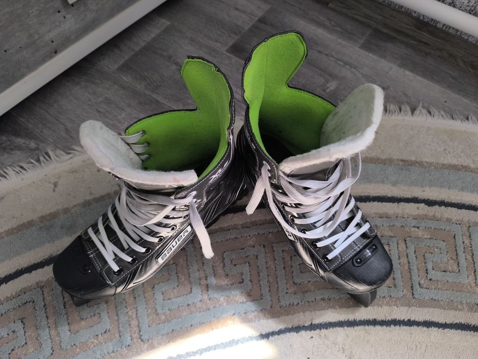 Продам коньки Bauer x-ls