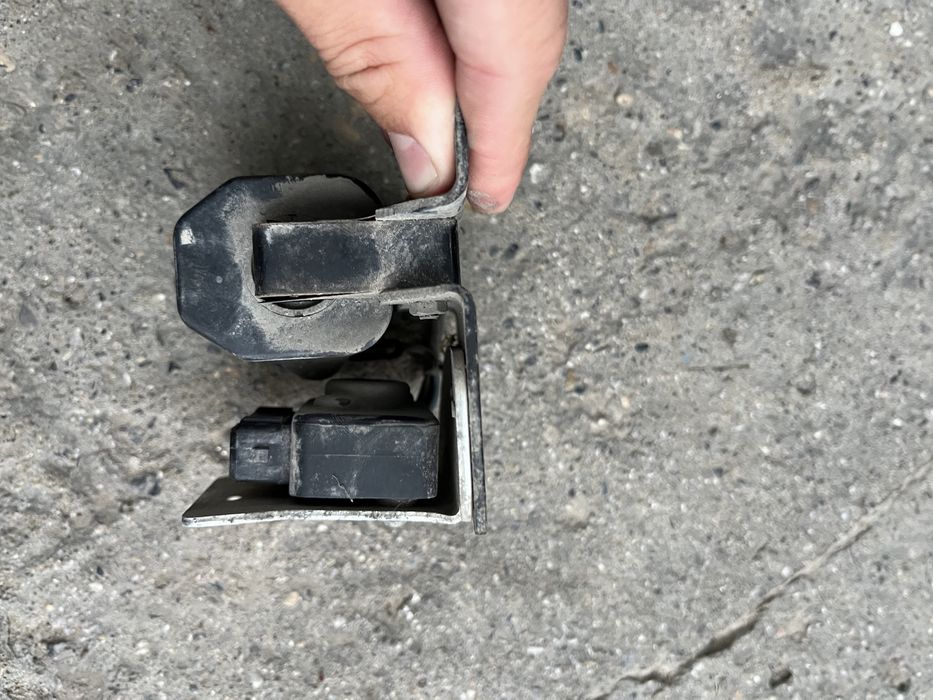 Бабина коммутатор ауди с4 2,3 обьем