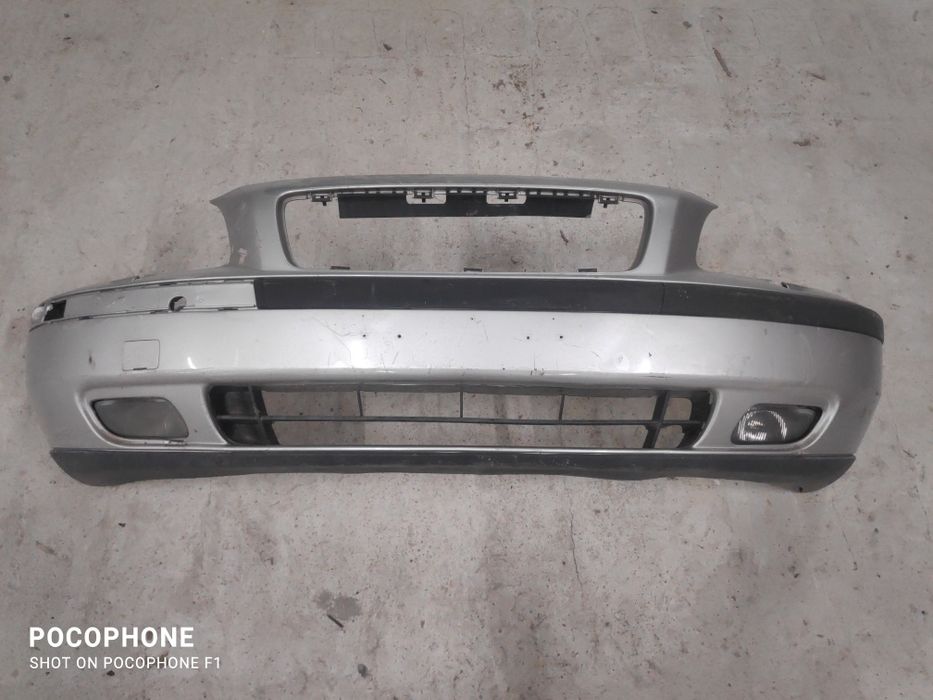 Предна броня Volvo V70 / Волво В70 2000/07г