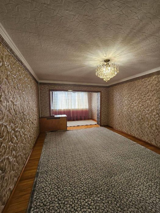 Буюк Ипак Йули 3/3/4 Банковская Поленова М.Горький Буз-Базар