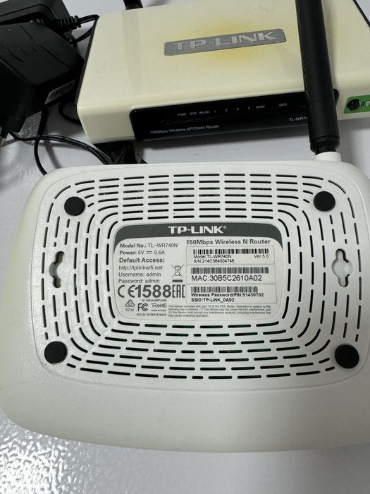 Vând 3 Routere wireless