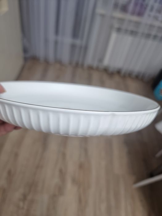 Продам белоснежный набор посуды