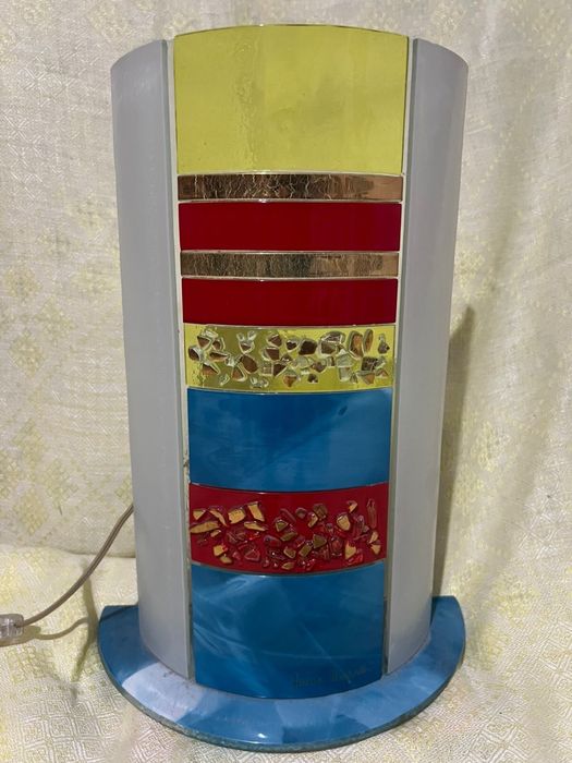 Настольная лампа