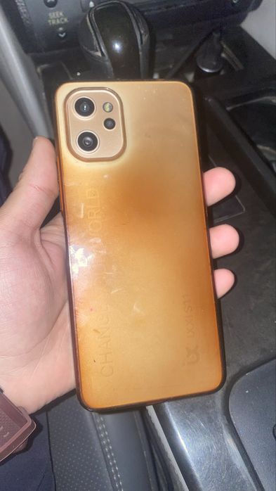 Продам телефон андройд