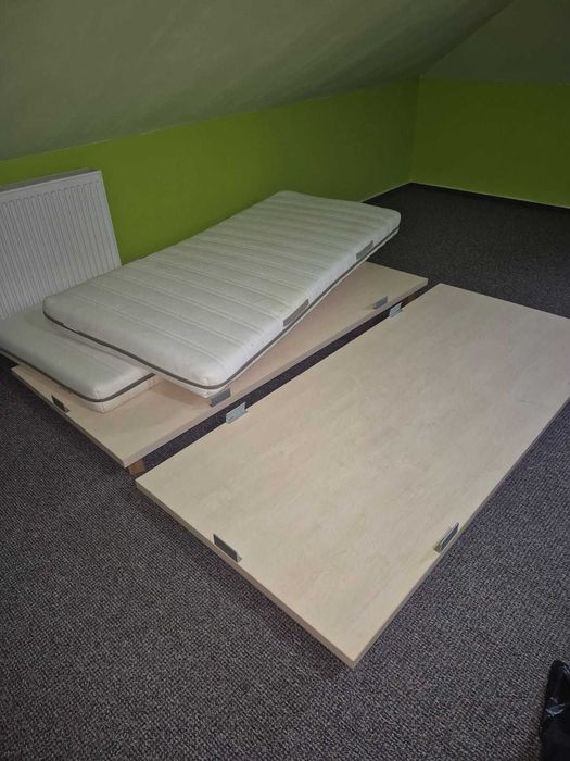 Paturi joase copii - cu tablie in forma de casa si saltele