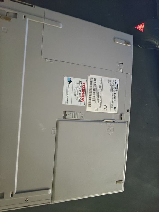 Продавам ретро лаптоп Toshiba 440CDT Sstelite pro