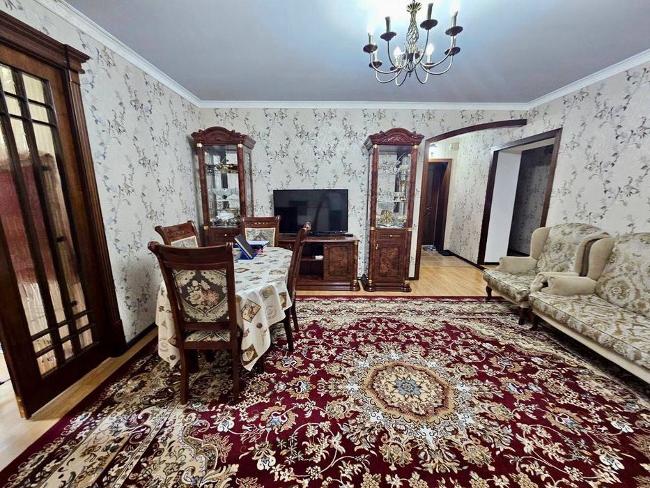 Продается 4 комнатная квартира ремонт ЦУМ, Ц-7, кафе Дустлар