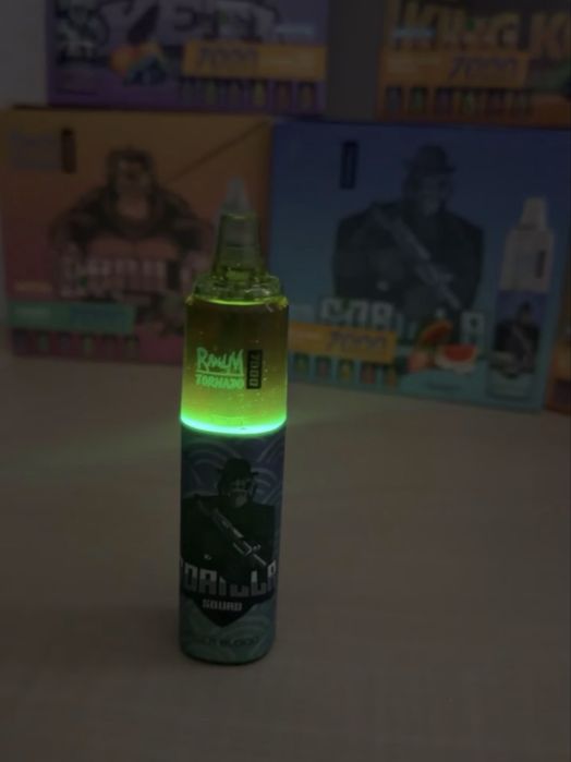 Vape-uri RandM Tornado 7000 puffs – diferite arome, sigilate