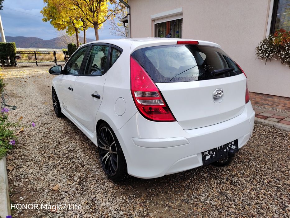 HYUNDAI i30 2011 — imagine 5