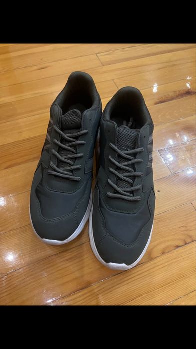 Кроссовки ,тапички