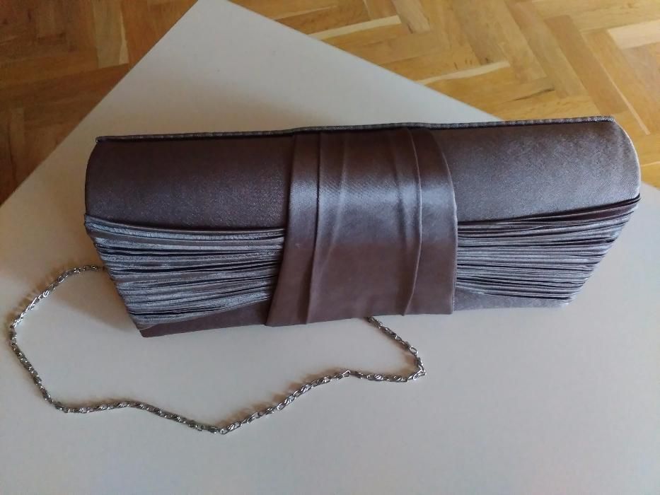 Чисто нова чанта