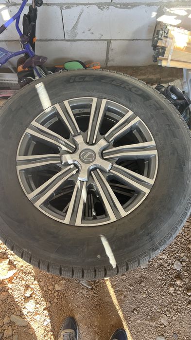 Продам резину 285/60 R18