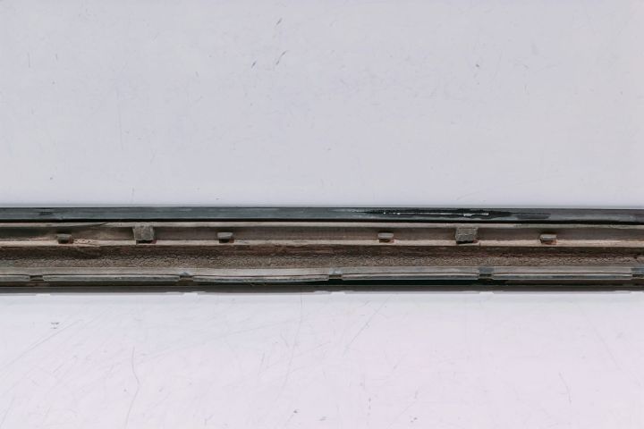 Ornament usa inferior stanga fata 3C0854939 Volkswagen VW Passat B6