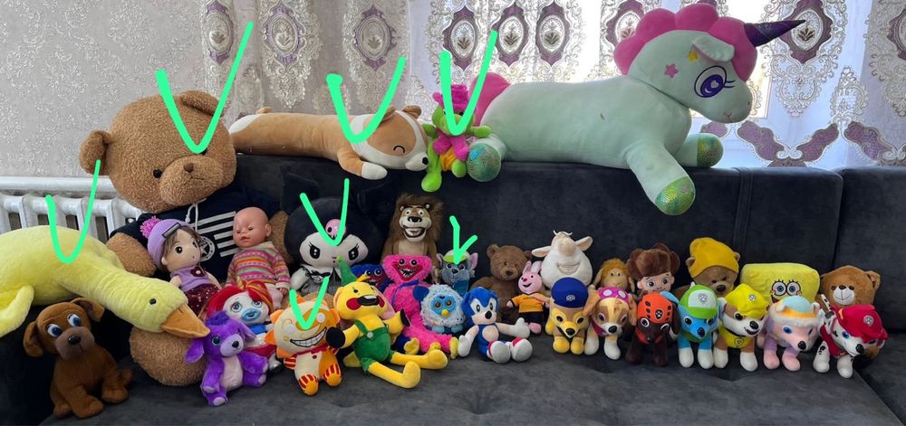 Игрушки почти все по 1000