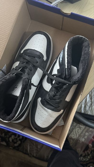 Продам кросовки зимние