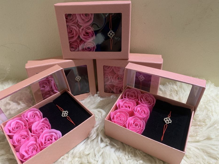 Aranjamente din flori de sapun