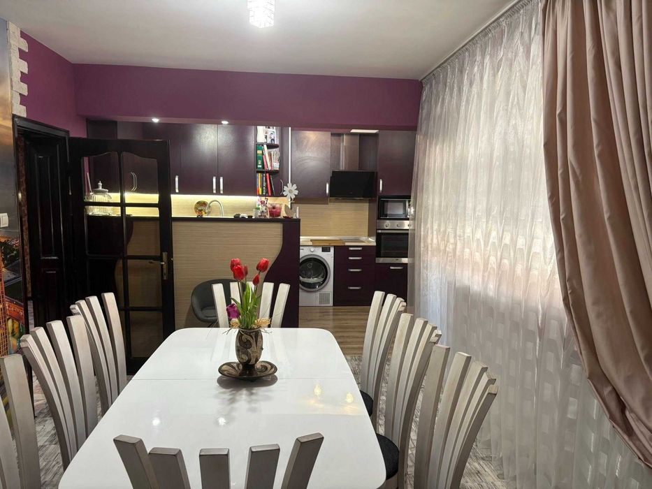 Продава се Четиристаен апартамент в Видин, Петко Каравелов - 130 кв.м за 981 €/кв.м - Снимка #3