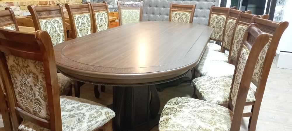 Стол стуллари билан