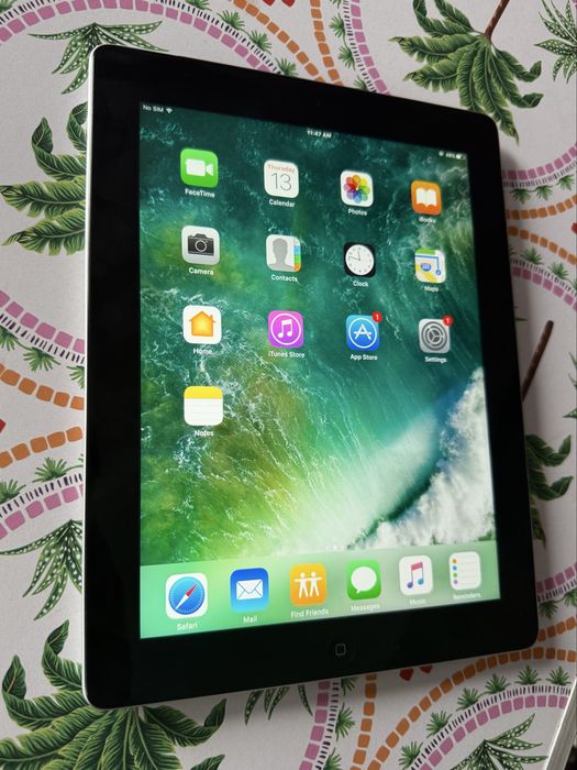 ЧИСТО НОВ iPad 4th gen!