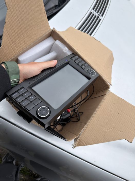 Android медия  Carplay за Е class w211