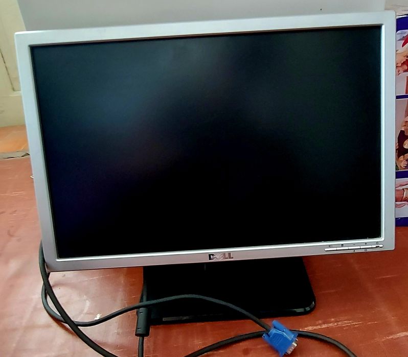 Монитор DELL без забелижки