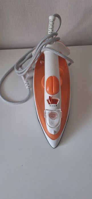 Продам в упаковке Утюг " Braun"