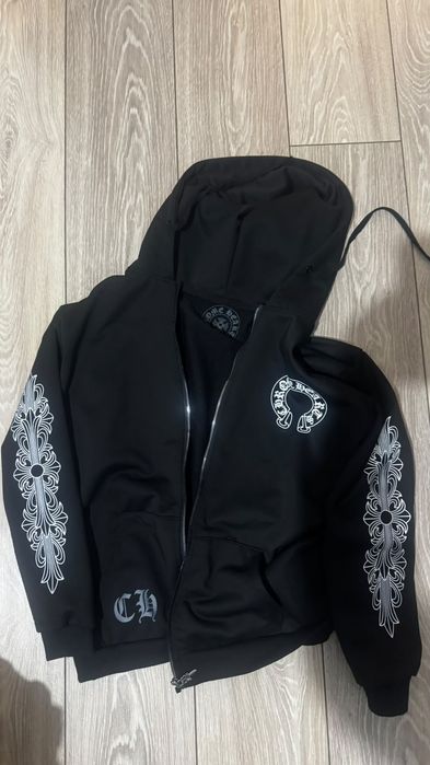 продам кофты срочно