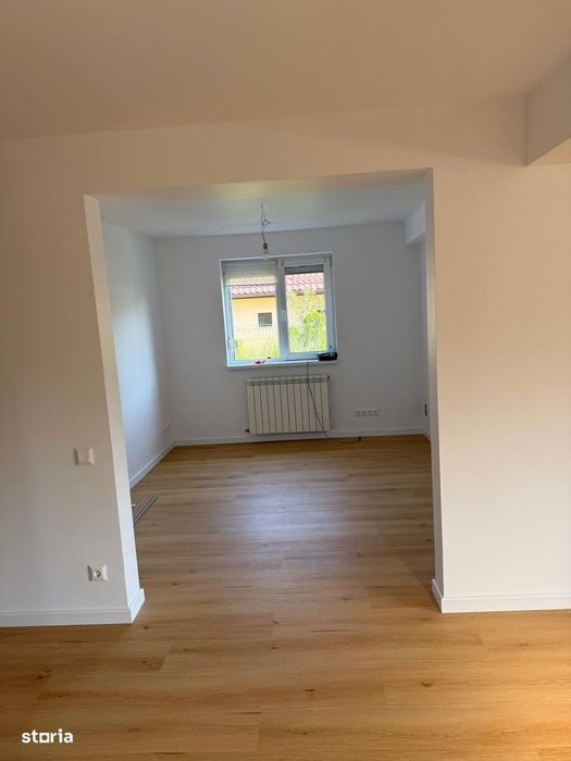 Apartament de 4 camere in vila