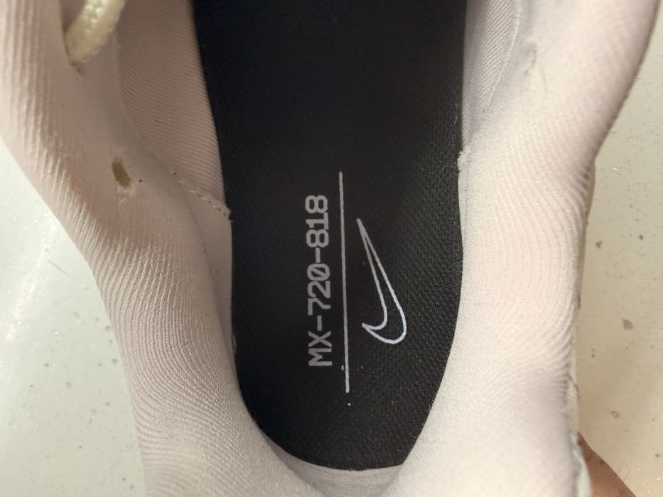Nike AirMax 720 MX