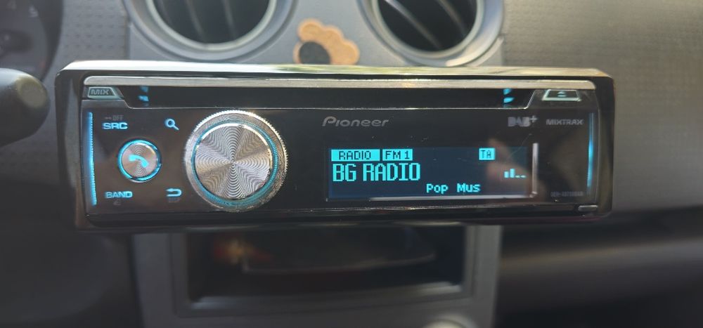 Продавам Pioneer deh-x8700dab