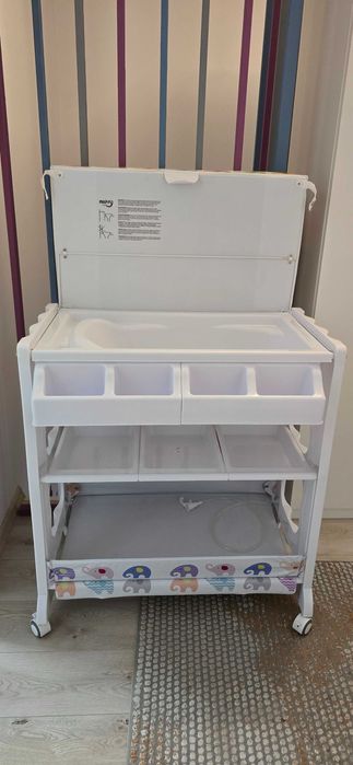 Masă Mappy Smart 2-în-1 pentru înfășat bebeluşi, cu cădiță inclusă