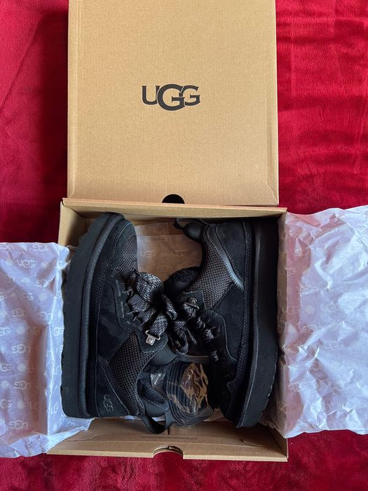 Обувки UGG w lowmel