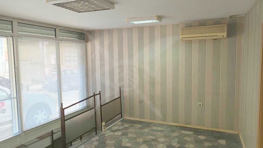 Продава се Магазин в Пловдив, Кършияка - 63 кв.м за 985 €/кв.м - Снимка #1