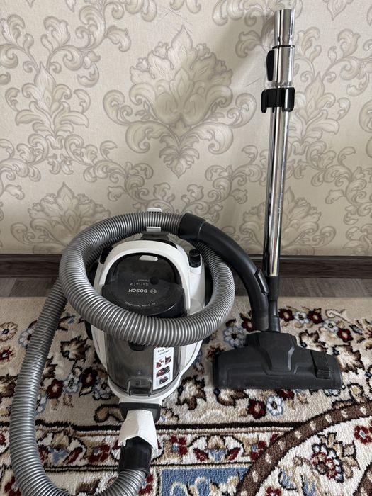 Продается Пылесос Bosch