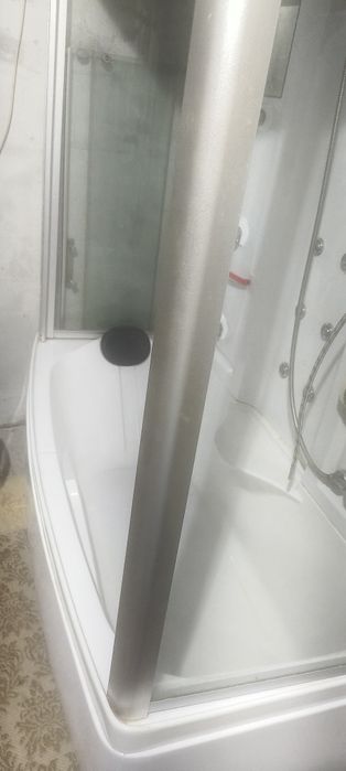 Продам душевую кабинку