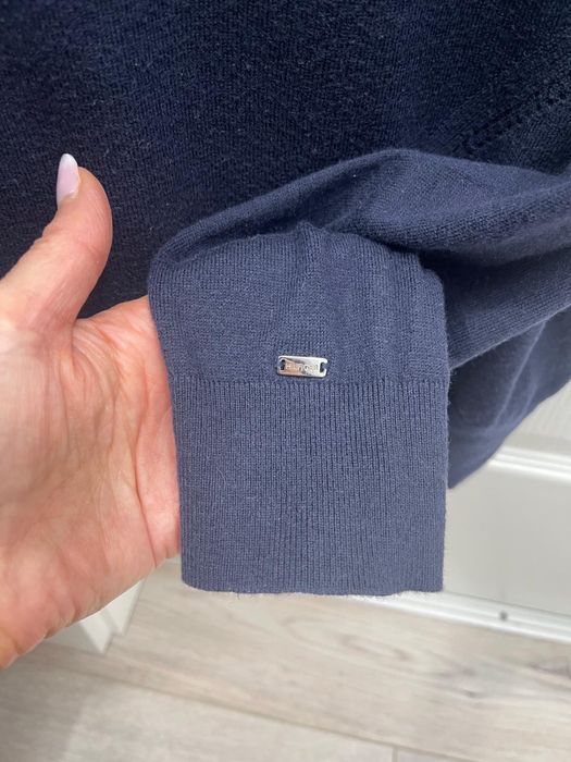 Pulover , maleta Tommy Hilfiger