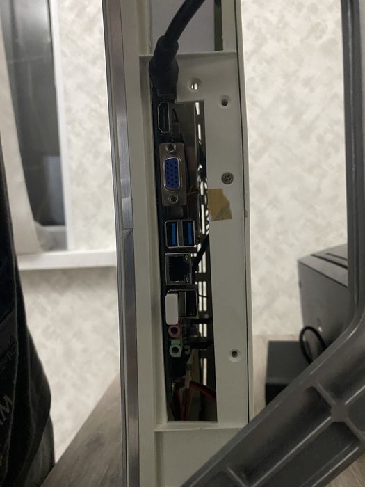 Моноблок с Windows 10 Pro