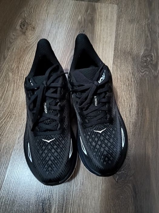 Adidași Hoka Clifton 9 noi