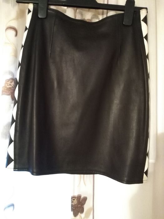 Fusta dama de piele