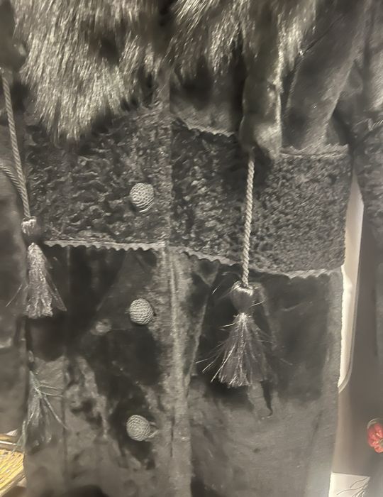 Шубка натуральная Estimo 42 размера.