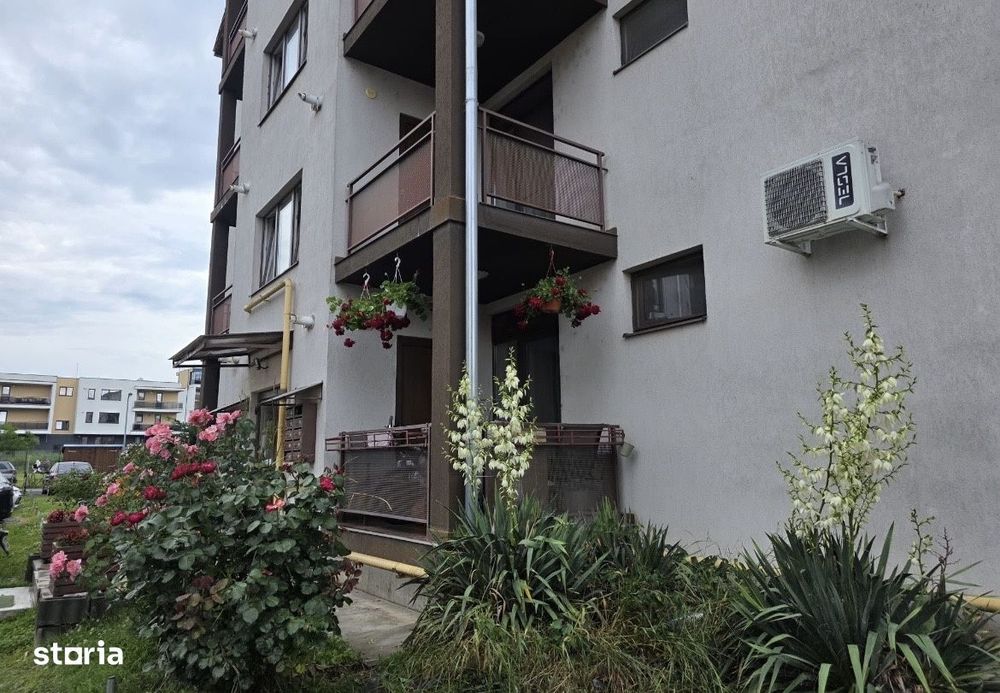 Apartament de 3 camere, parcare, zona strazii Tineretului