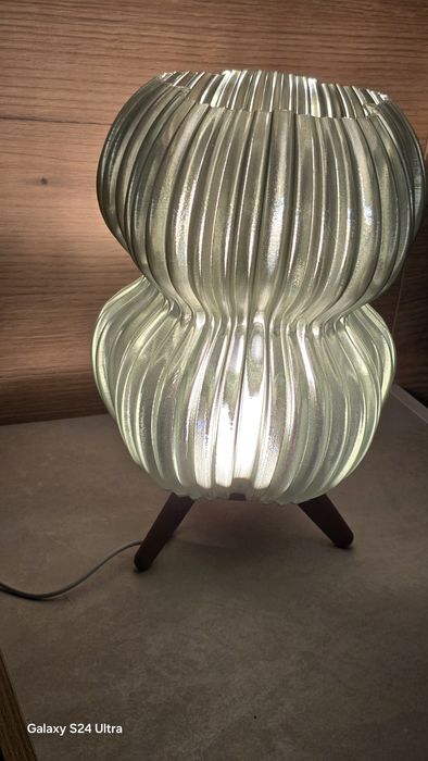 Дизайнерска нощна 3D лампа