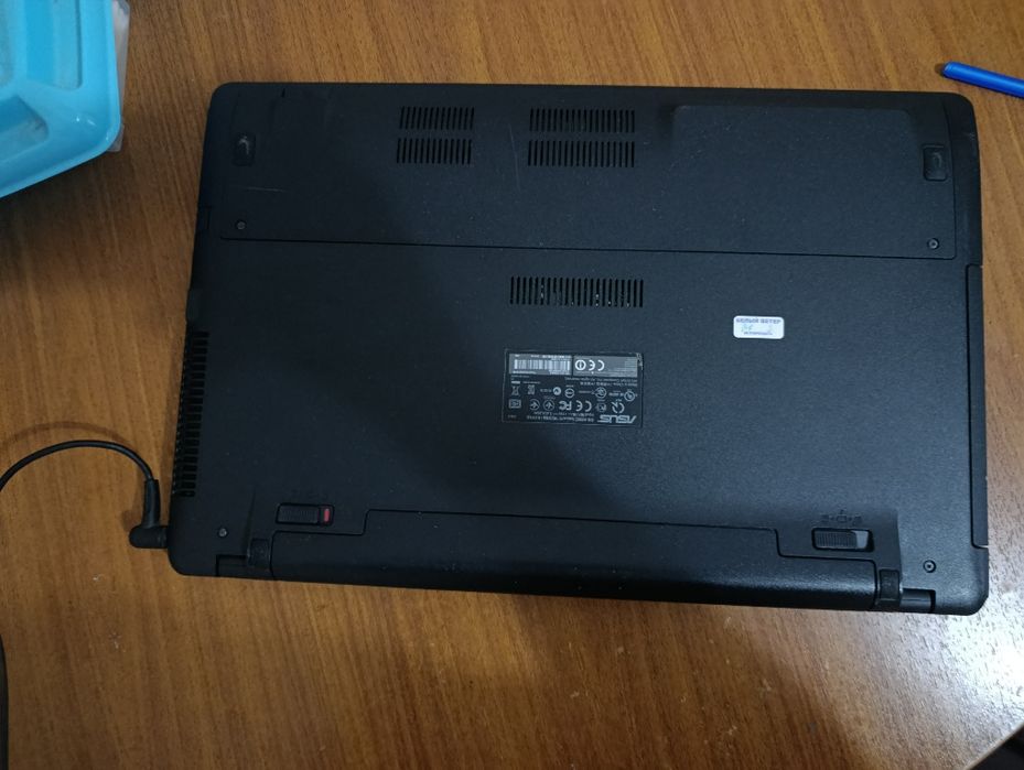 Ноутбук Asus x550c есть торг