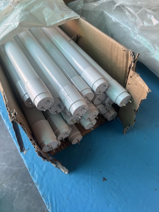 Люминицентные лампа 25 шт