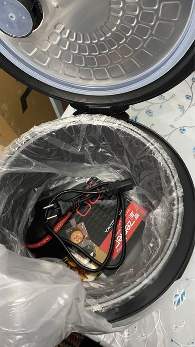 Мультиварка новый 9000тг